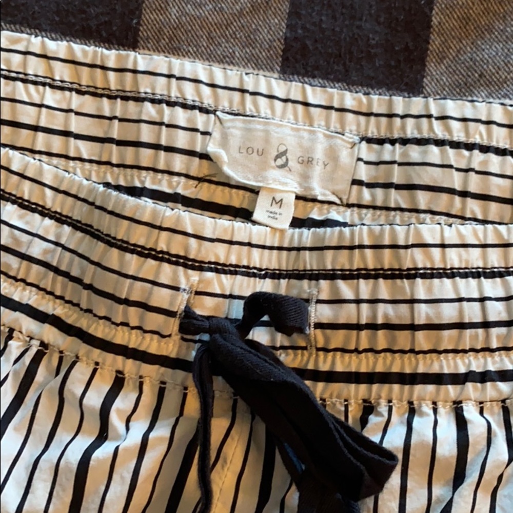 NWOT Lou & Grey Striped shorts - Picture 2 of 4